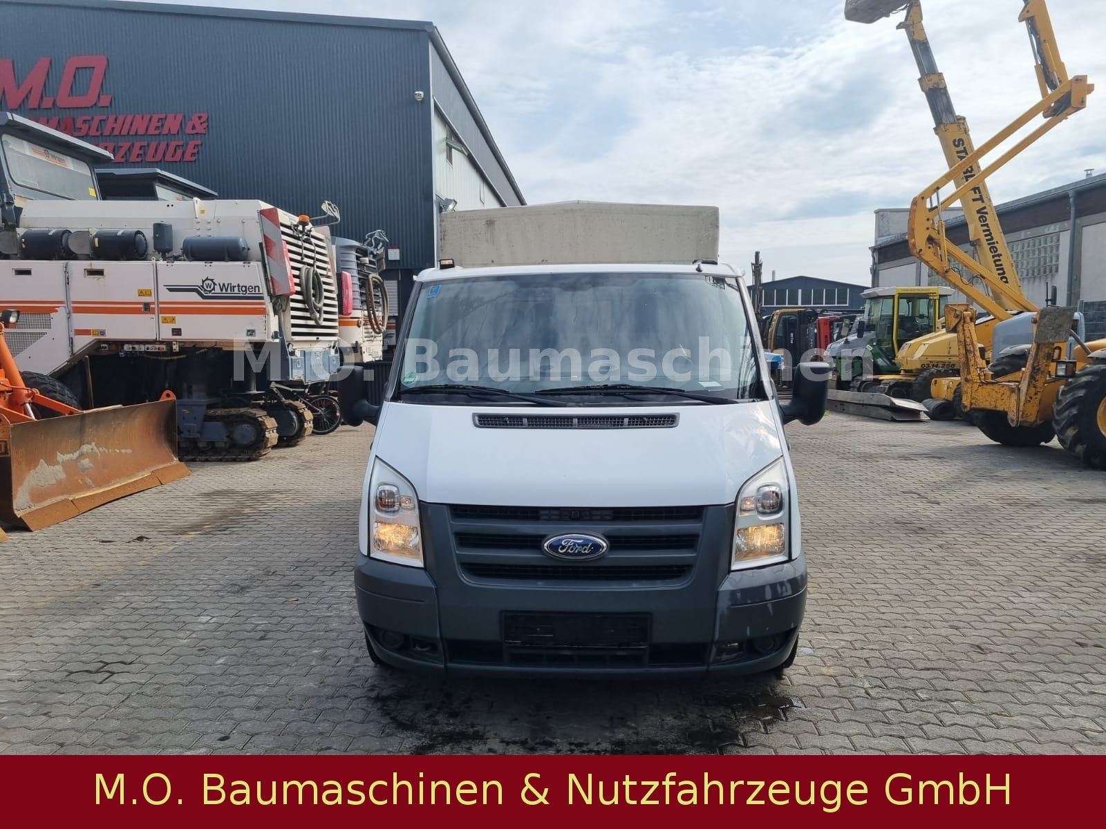 Fahrzeugabbildung Ford Transit Pritsche + Plane /  DOKA / 2,2L /