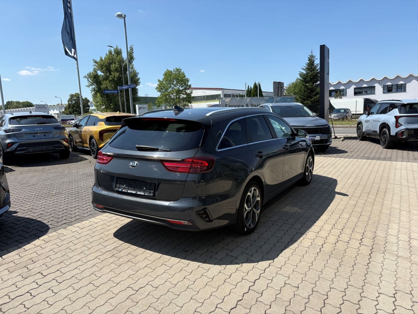 Fahrzeugabbildung Kia Ceed_sw Sportswagon Platinum Edition 1.6 CRDi EU