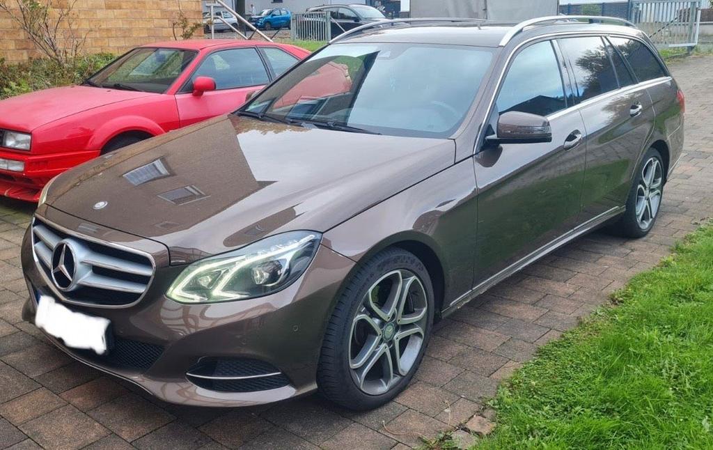 Mercedes-Benz E 220