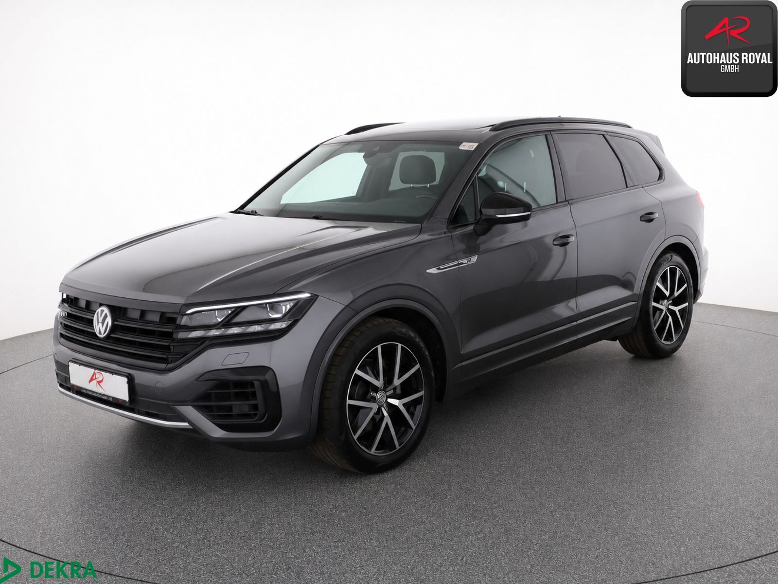 VW Touareg 3.0 TDI 4M R LINE PANORAMA,MATRIX,AHK,SH