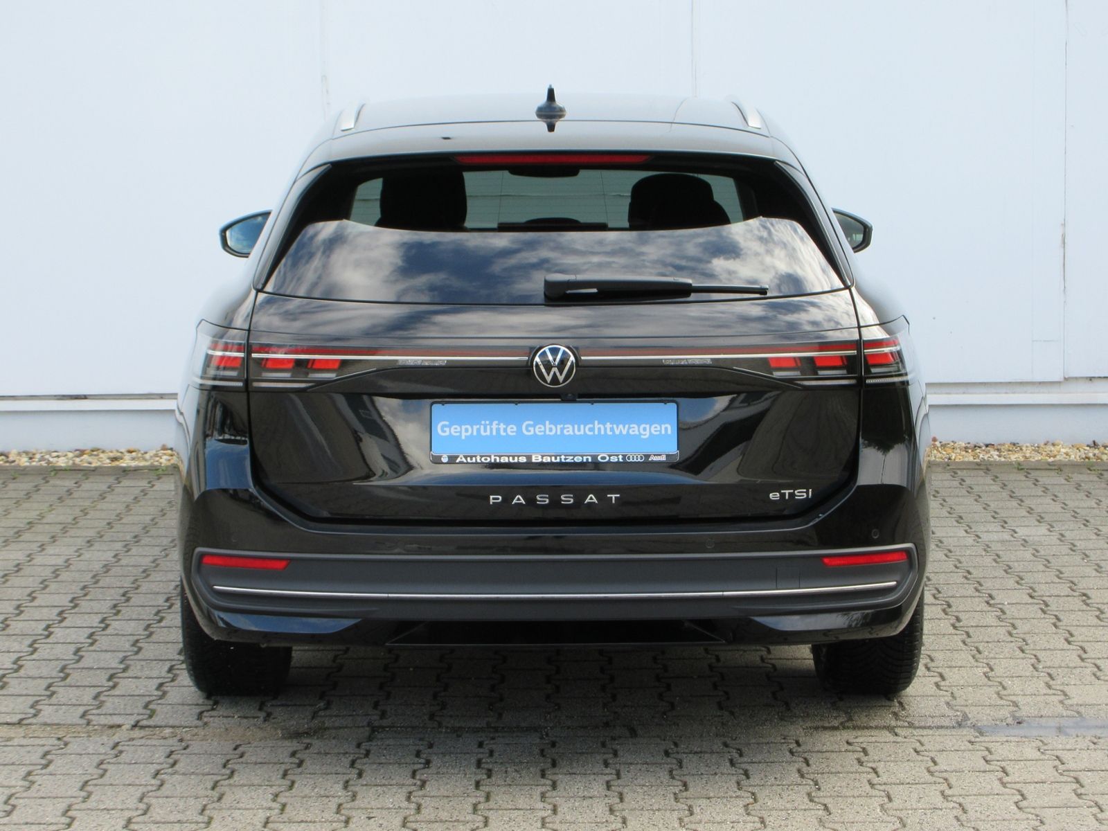 Passat Variant 1.5 eTSI DSG IQ.DRIVE/AHK/MATRIX/