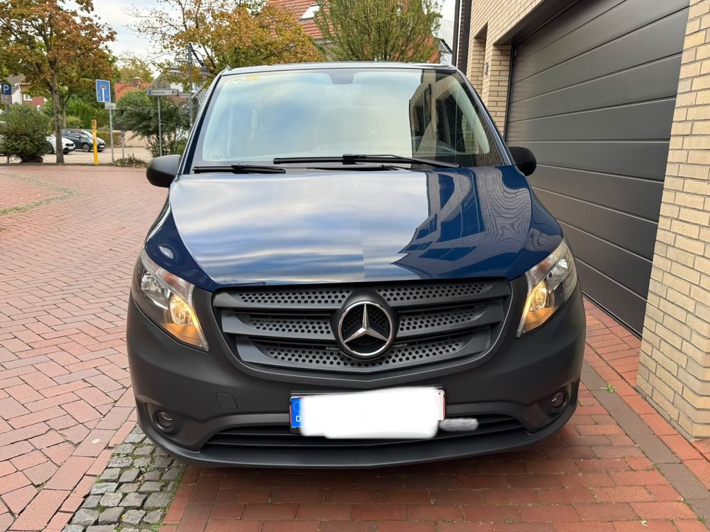 Image of Mercedes-Benz Vito