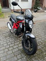Suzuki Gladius 1. Hand mit nur 14.200 km - SUZUKI 200