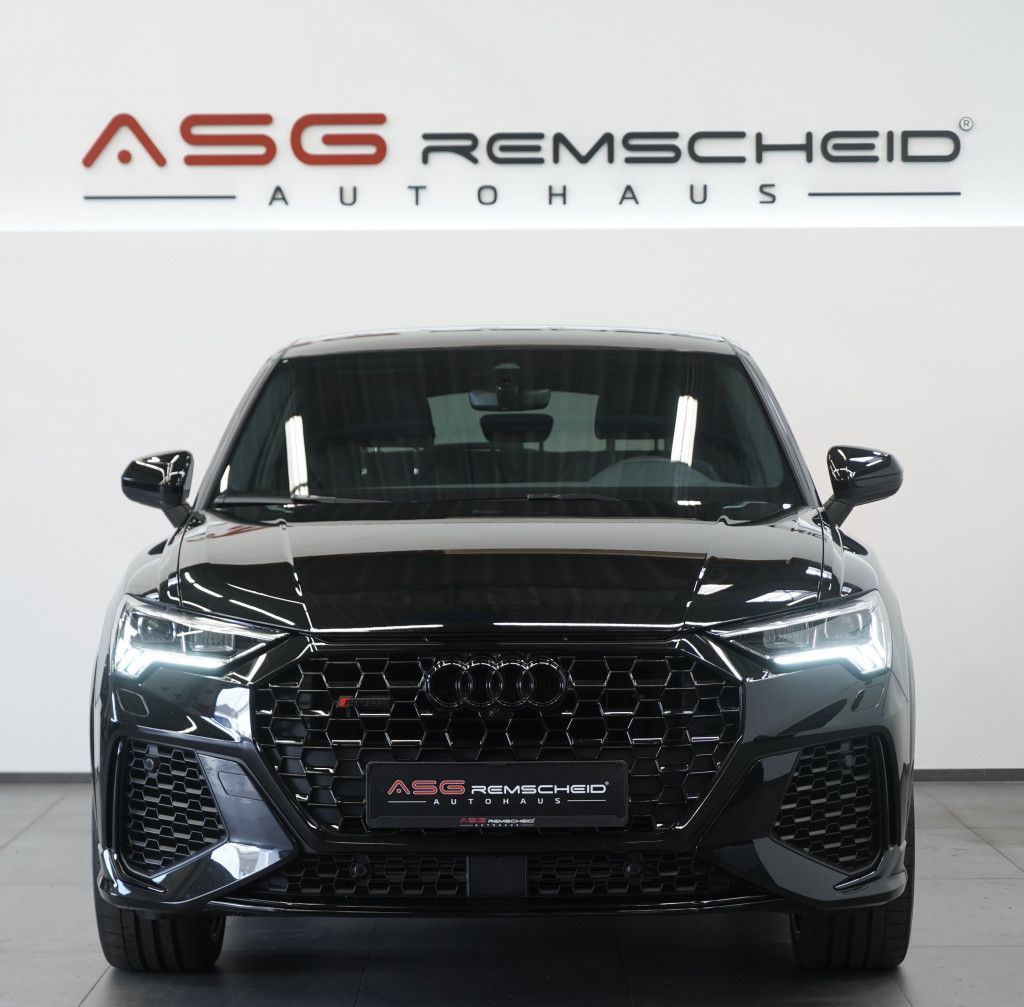 Audi Rsq3