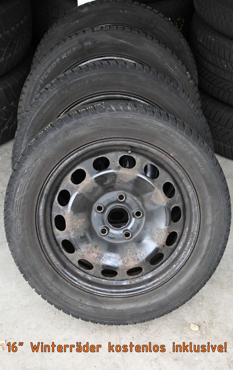 Fahrzeugabbildung Volkswagen Touran 1.6 TDI Comfortline °7-SITZE°KAMERA°02.28