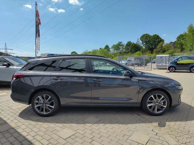 Hyundai i30 1.0 T-GDI AT   Advantage Kombi