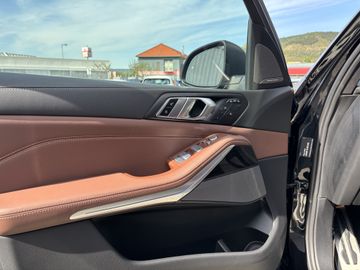 BMW X7 - 11