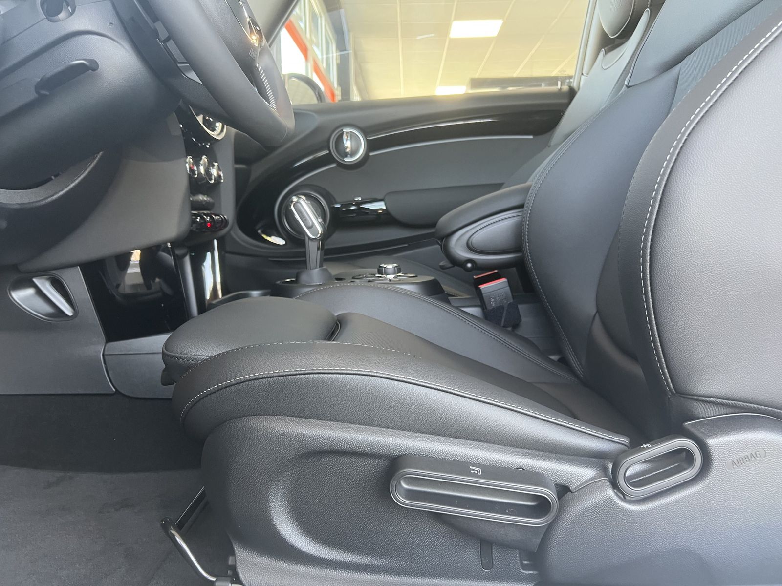 Fahrzeugabbildung MINI Cooper S |Verkauf im Kundenauftrag!