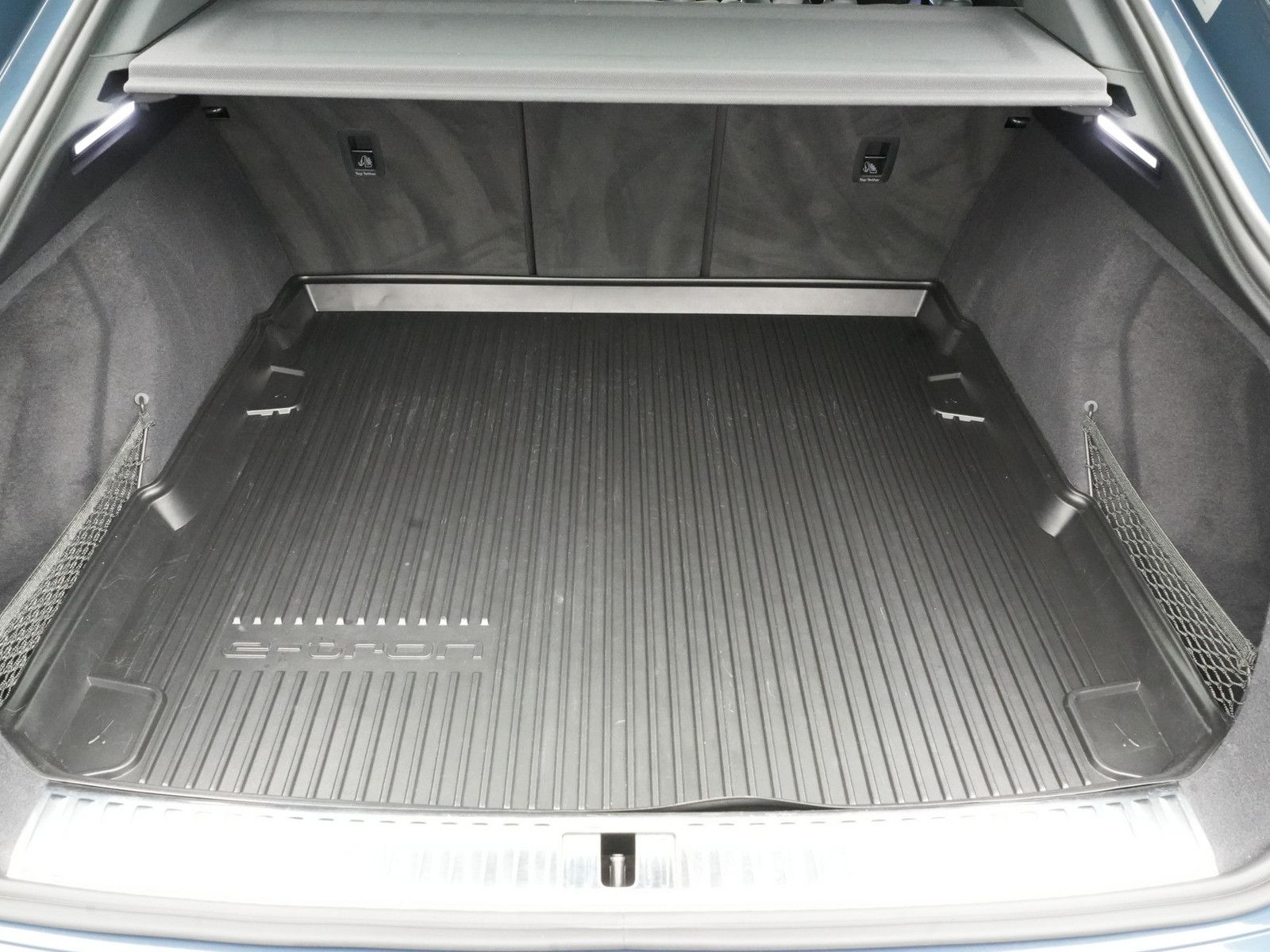 Audi Q8 S line NAVI PANO B&O KAM 360°MATRIX SHZ foto 17