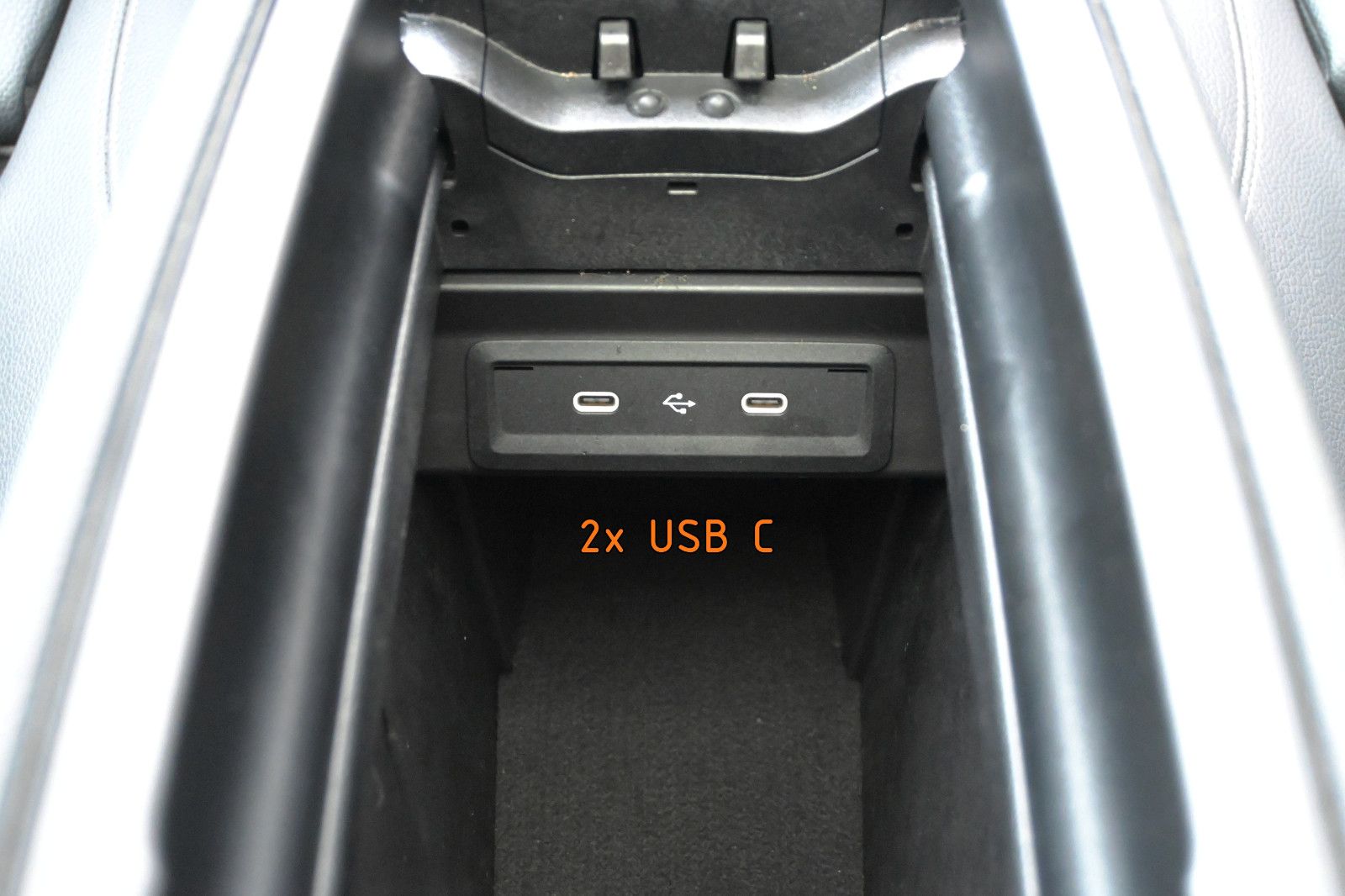 Fahrzeugabbildung Mercedes-Benz GLA 180 d DCT Progressive °ACC°PANO°MEMO°KEYLESS