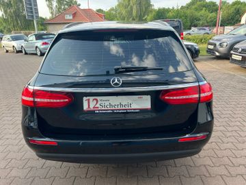 Mercedes E 220 - 6