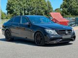 Mercedes-Benz E 63 AMG E -Klasse Lim. E 63 AMG 4Matic - gebrauchte Mercedes-Benz E 63 AMG aus dem Jahr 2015