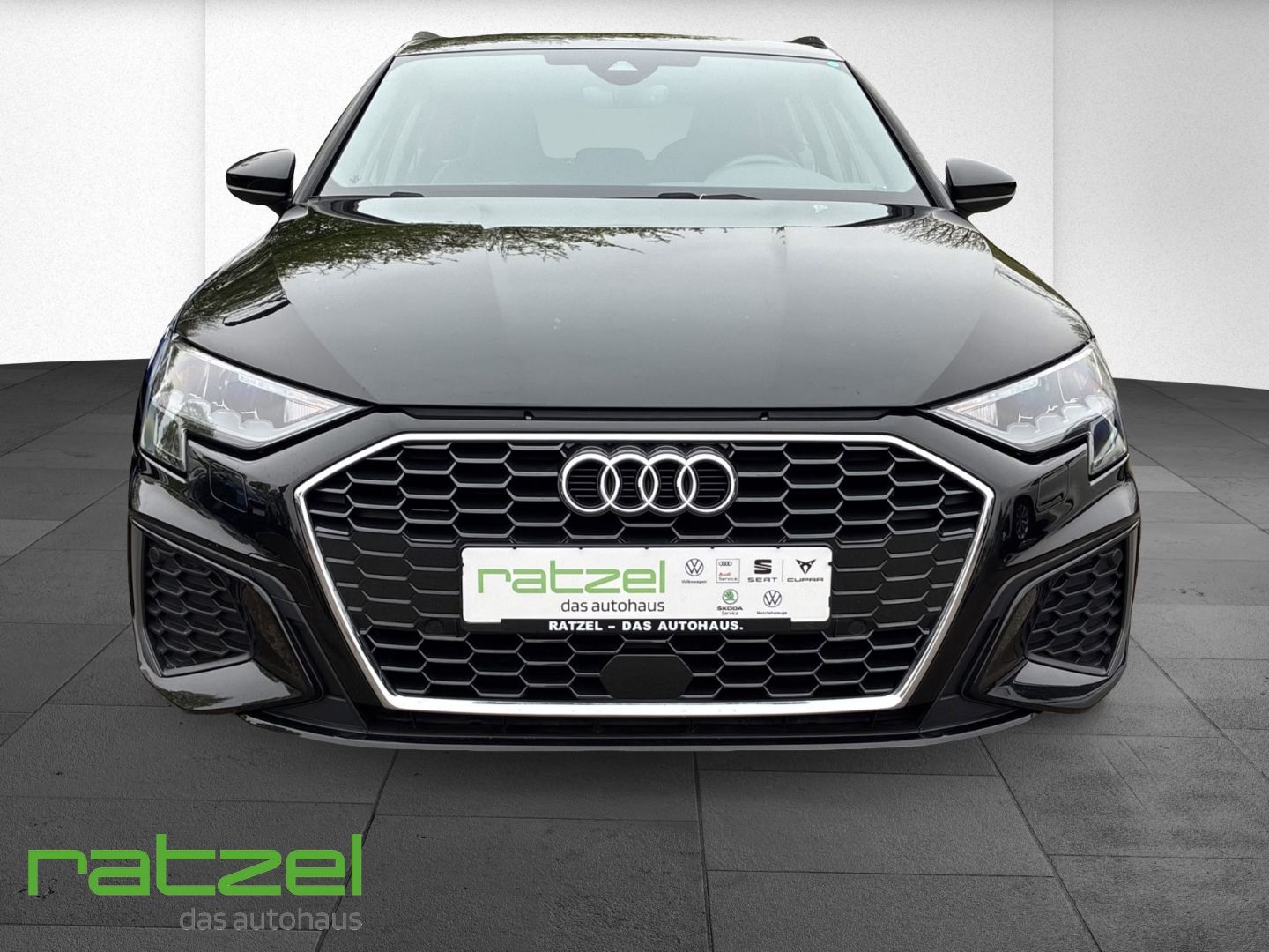 Fahrzeugabbildung Audi A3 Sportback S line 35 TDI s tronic AHK Navi Kam
