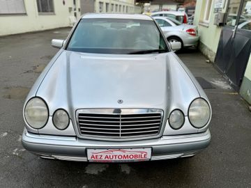 Mercedes E 230 - 7