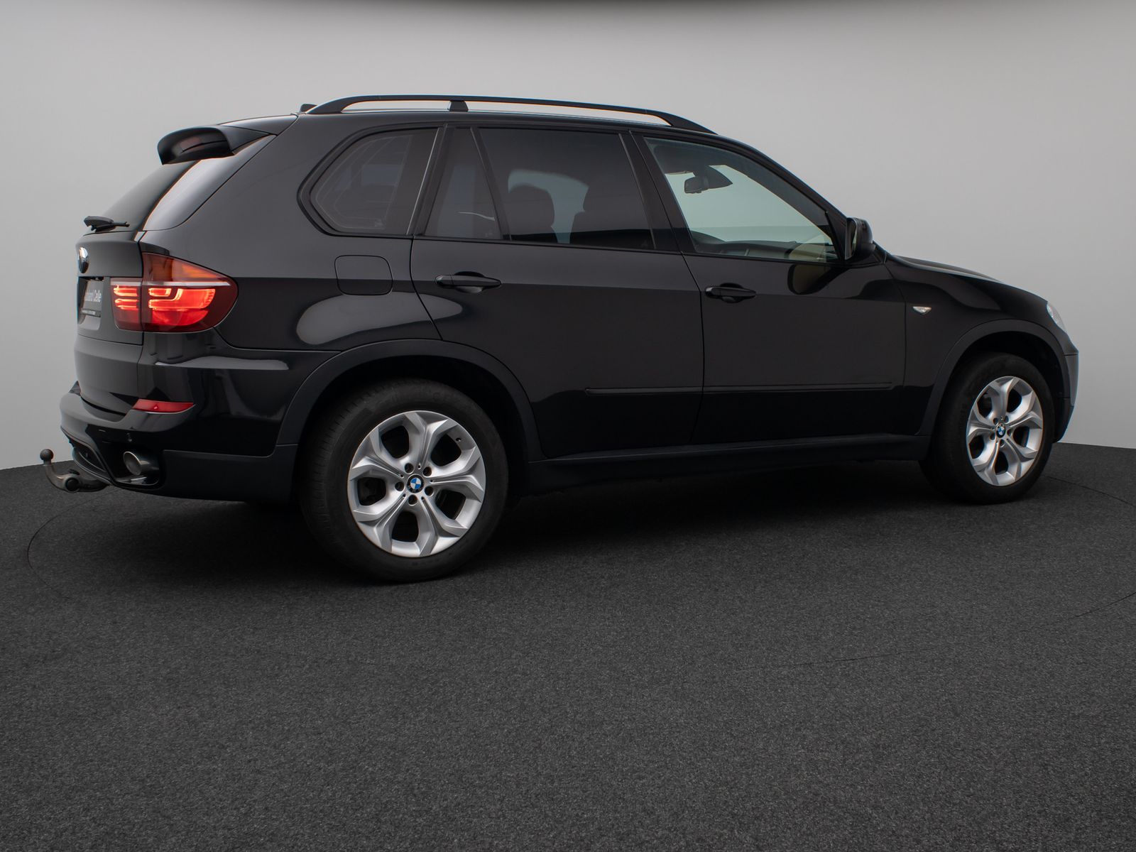 Fahrzeugabbildung BMW X5 xD40d Sport Panorama Kamera HUD HiFi SoftCL