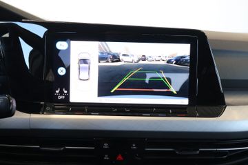 Volkswagen Golf VIII 2.0 TDI Life AID+ACC+LED+KAM+CARPLAY