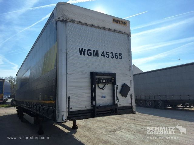 Wielton Curtainsider Mega