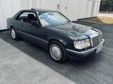 Mercedes-Benz 300CE/24 - Oldtimer: Coupe