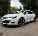 Opel Astra GTC OPC Line + Maxton Paket - Opel Astra: Weiß, Gtc