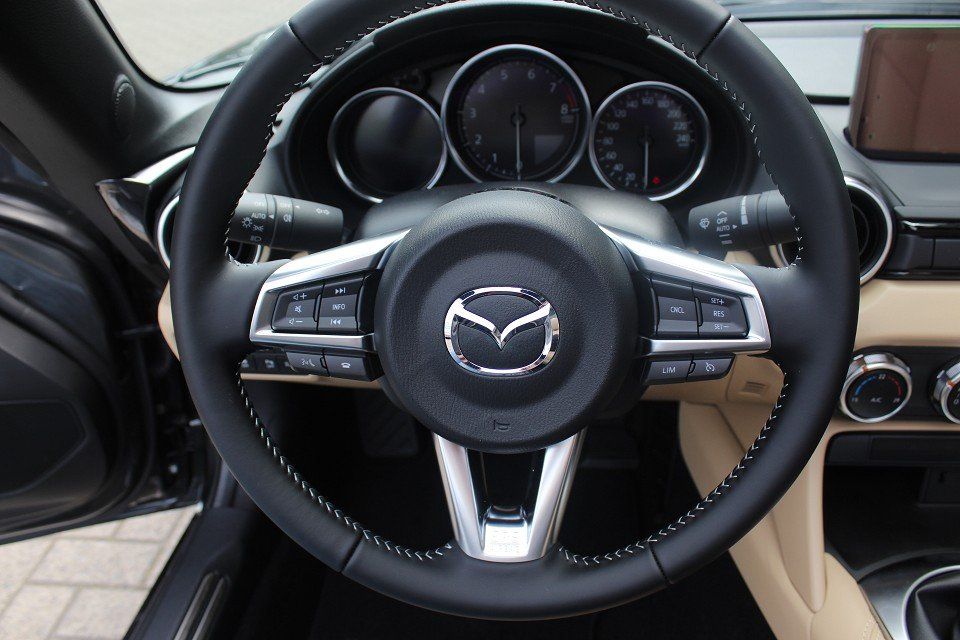 Fahrzeugabbildung Mazda MX-5 RF Kazari G-132 +Aktion+ NAPPA NAVI ACAA MA