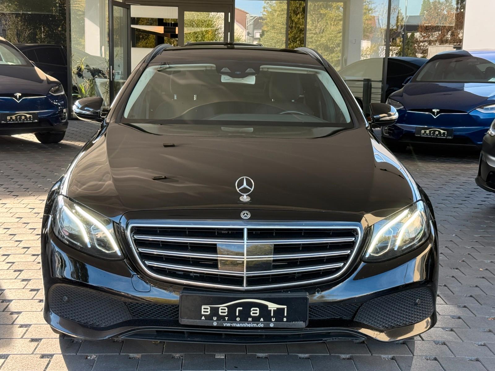 Mercedes-Benz E 220 d T 9-G Tronic/BusinessPack/AutoPilot/Pano