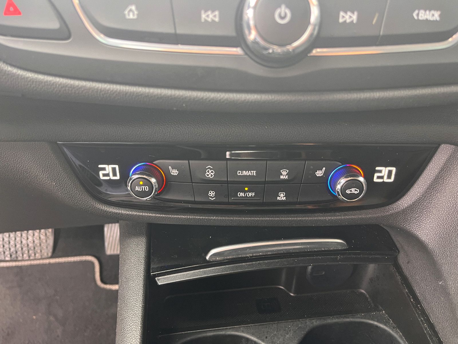 Fahrzeugabbildung Opel Insignia B Sports Tourer Innovation
