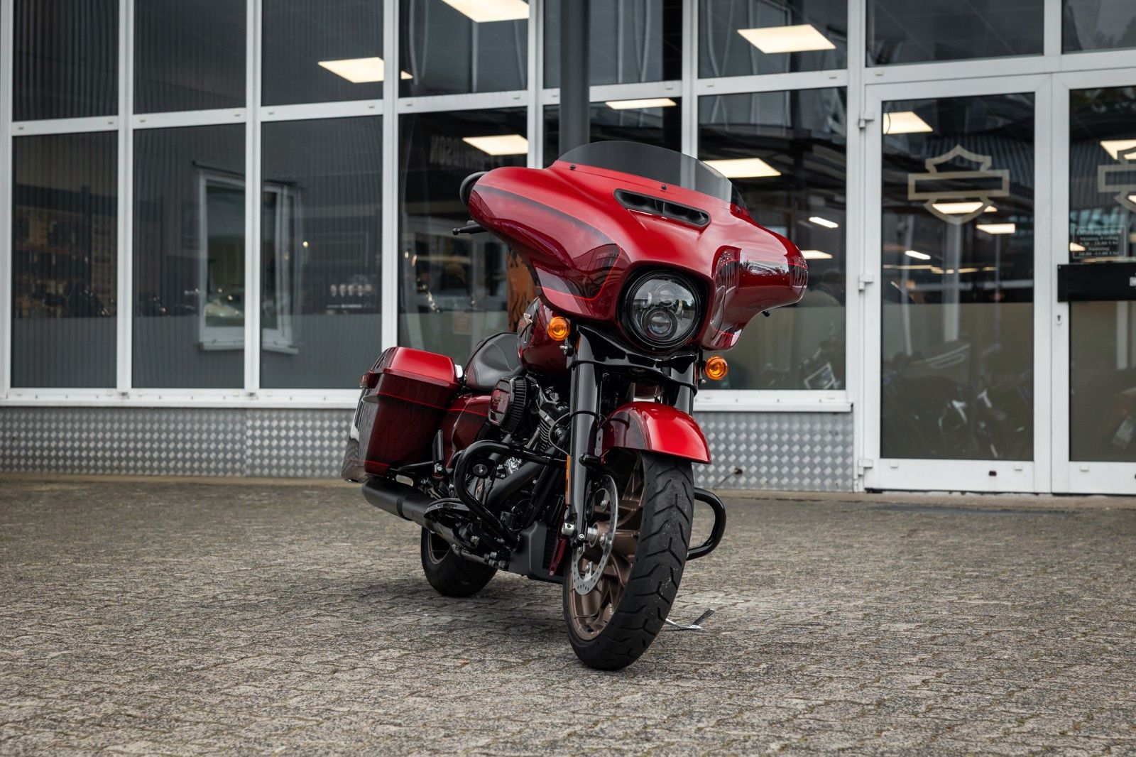 Fahrzeugabbildung Harley-Davidson FLHXS Street Glide 114 cui - 120th ANNIVERSARY