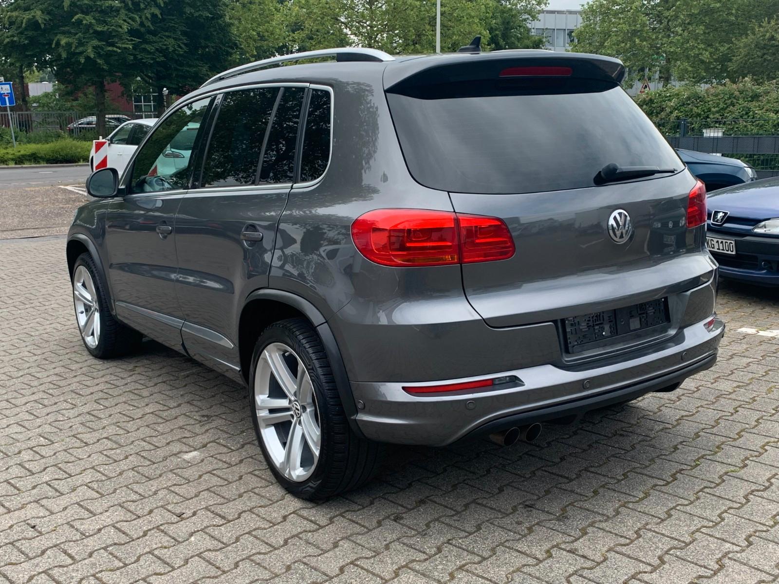 VOLKSWAGEN TIGUAN 2.0 TDI 140ch DSG 4MOTION R-LINE - TOIT PANORAMIQUE - ATTELAGE - XÉNON - SIÈGES CHAUFFANTS