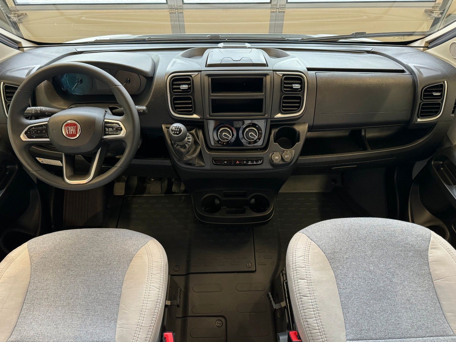 Fahrzeugabbildung LMC Innovan 540 Schlafdach - SALE! -