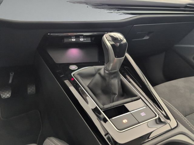 Golf VIII 1.5 TSI STYLE LED+NAVI+ACC+MASSAGE+PDC