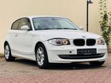 BMW 120d Tüv neu Steuerkette neu Inspektion neu - BMW 120 aus 2009: 120i