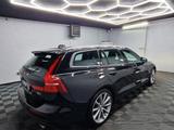 Volvo V60 Momentum|AUTOM|VOLLEDER|LED|R-KAMERA - Volvo V60 in Halle