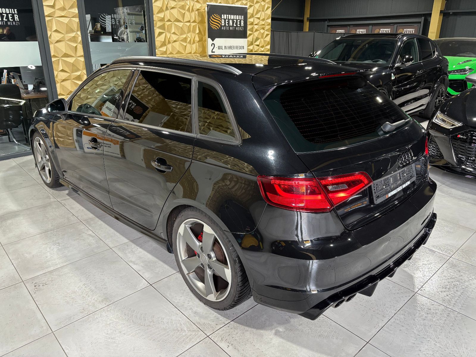 Fahrzeugabbildung Audi A3 Sportback S-line Sportpaket/PDC/SHZ/KLIMA/