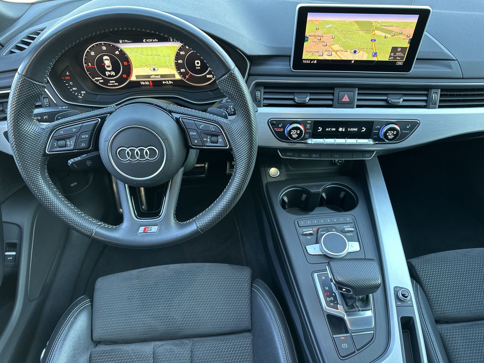 Fahrzeugabbildung Audi A5 SpB 35 TDI S-Line NAV+LED+AHK+V-COCKPIT+PANO