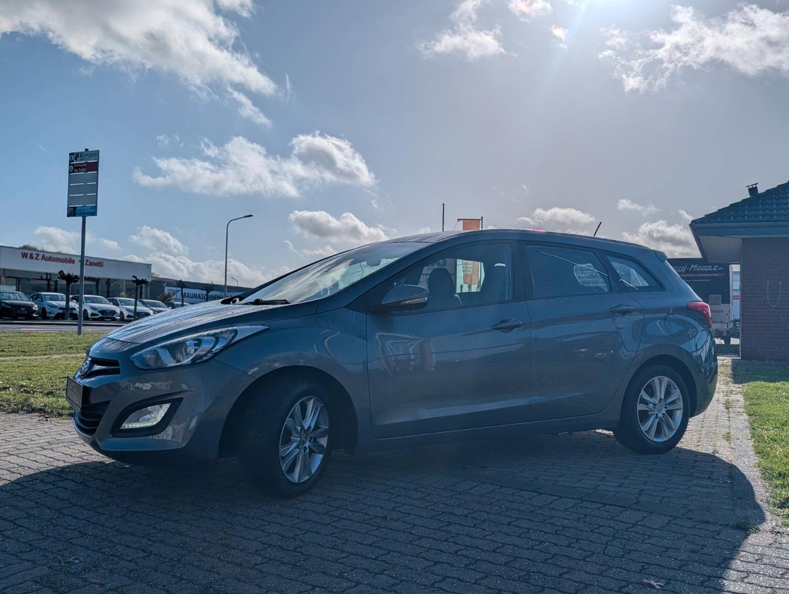 Hyundai i30 2014 — photo 6
