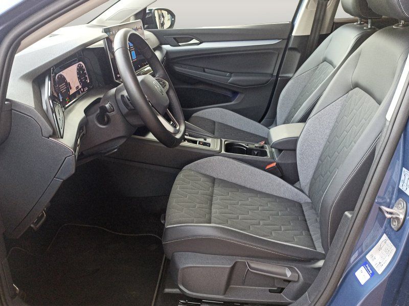 Fahrzeugabbildung Volkswagen Golf VIII 1.5 eTSI Goal DSG