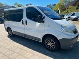 Opel Vivaro Kombi L1H1 2,7t, 9Sitze, Tüv neu - gebrauchte Opel Vivaro aus dem Jahr 2011