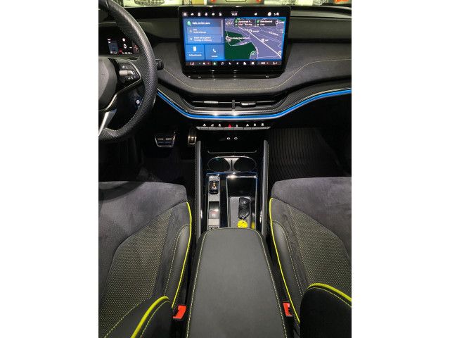 Enyaq Coupé RS 82 kWh 4x4 AHK+NAVI+PANO