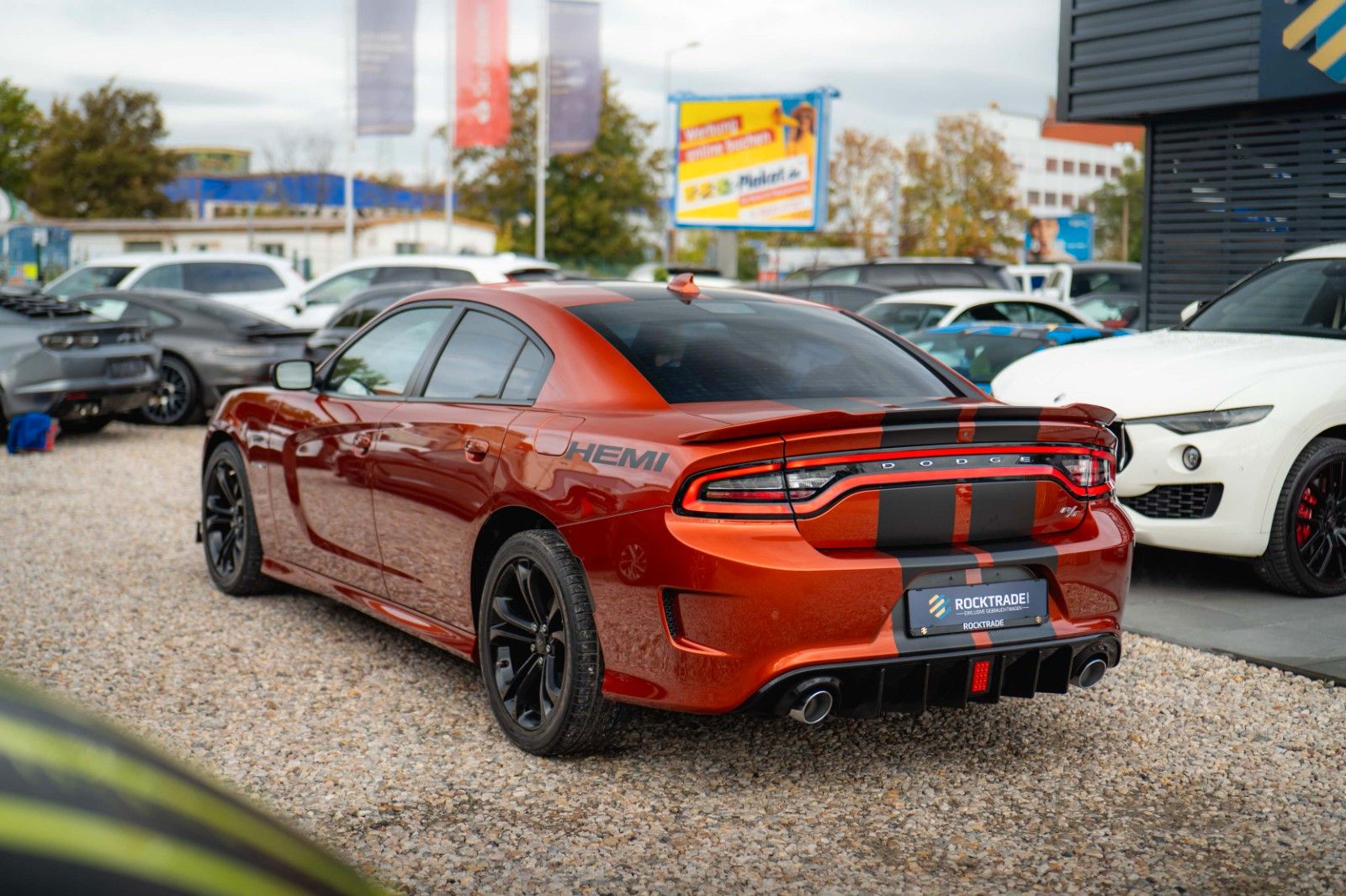 Fahrzeugabbildung Dodge Charger 5.7 V8 HEMI R/T Night-Paket Performance