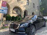 Mercedes-Benz S 560 L - Chauffeur-Fahrzeug - : Limousine, Chauffeur