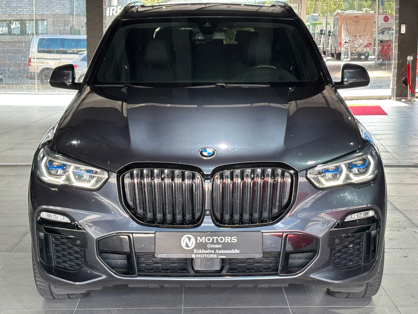 Fahrzeugabbildung BMW X5 xDrive 45e *M-Packet*HUD*360°Kam*Keyless