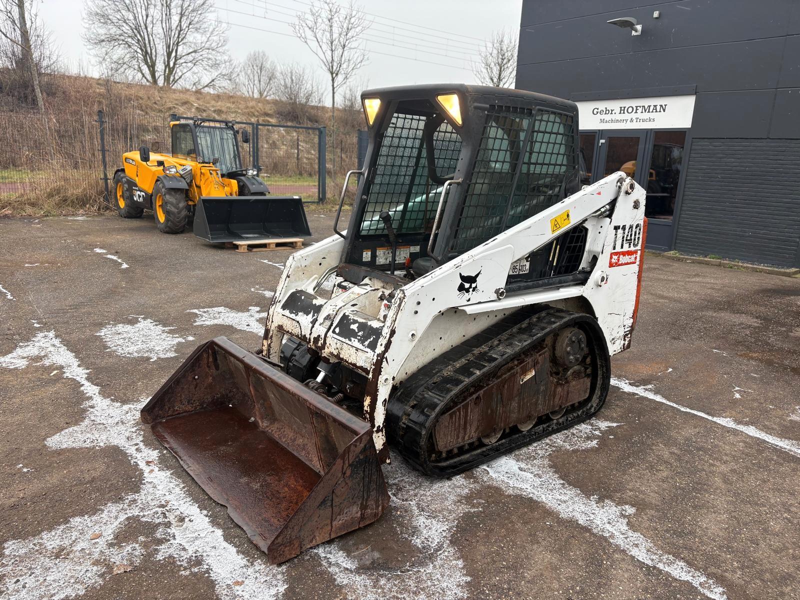 Bobcat T140 Kein T110 T190..  2990 KG.