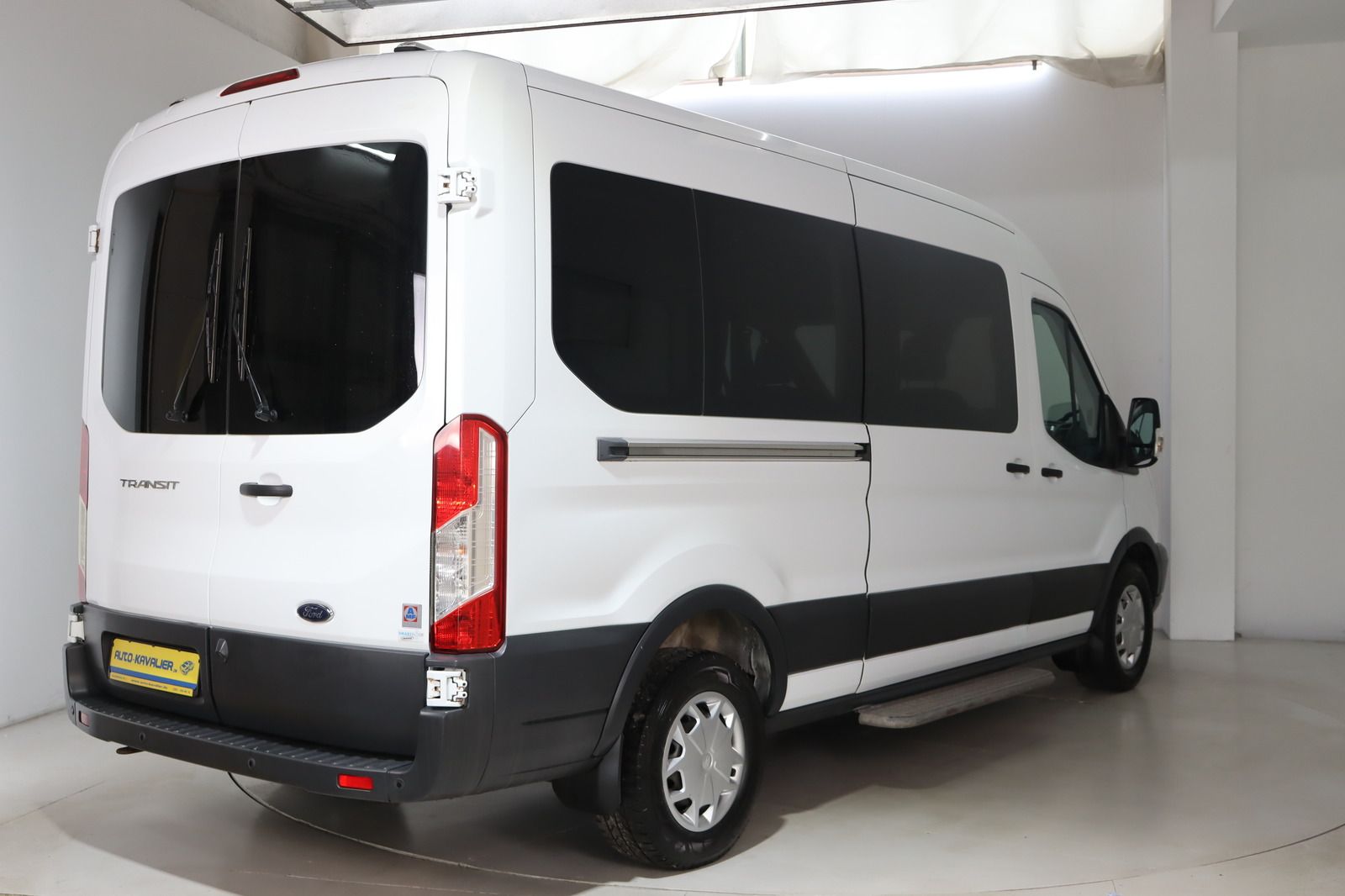 Fahrzeugabbildung Ford Transit 350 L2H2 * Rollstuhlrampe* RFK *