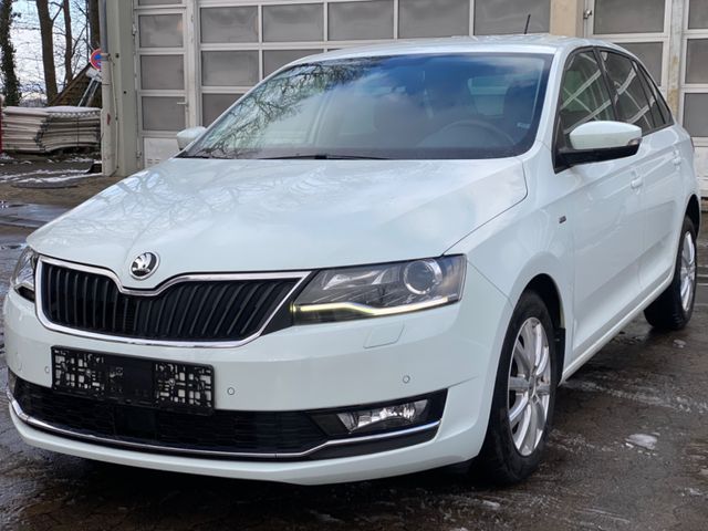 Skoda Rapid Spaceback Clever DSG KAMERA NAV LED ACC