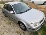 Mazda Auto Mazda 323 - Mazda 323 aus 2000