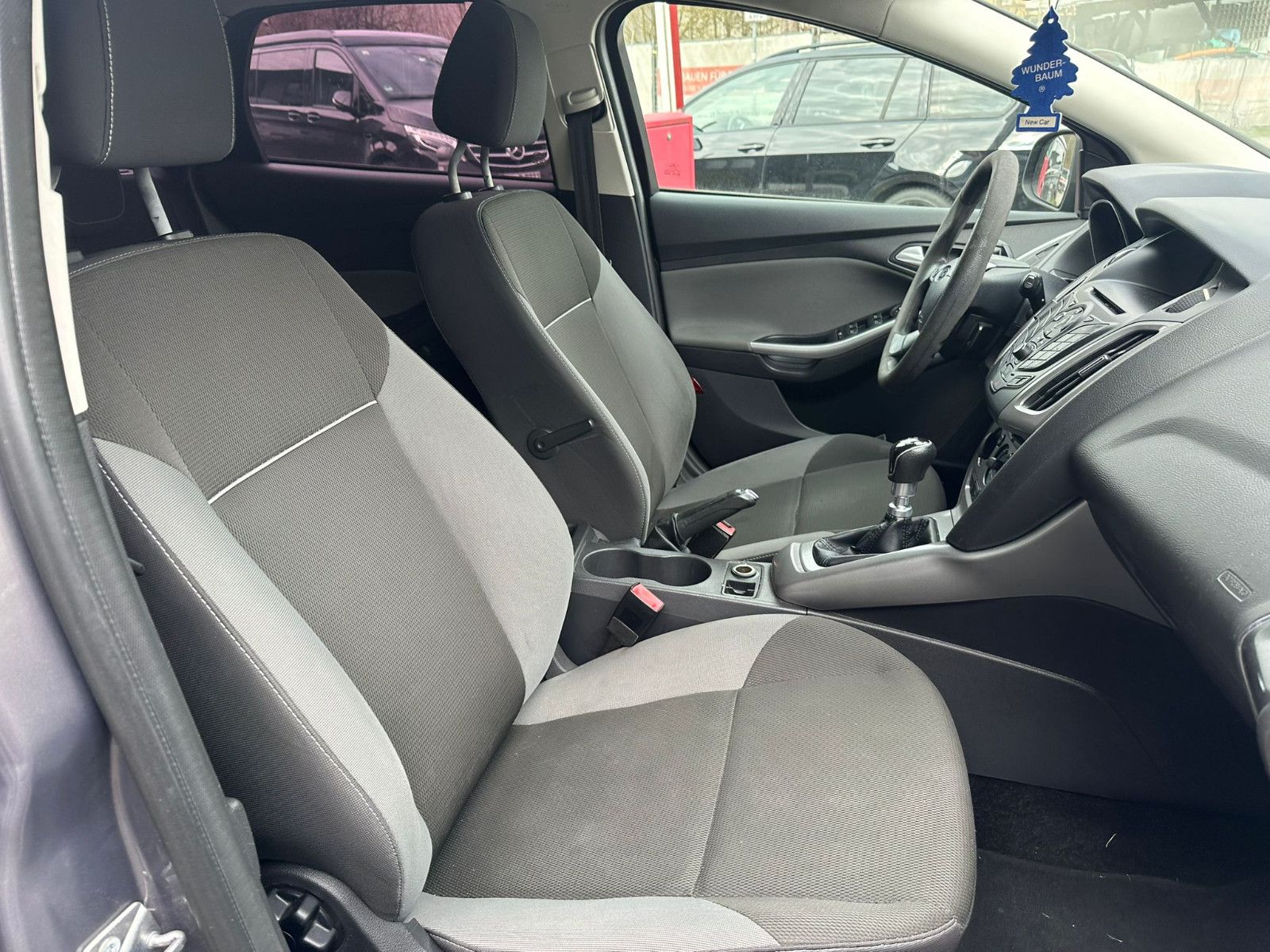 Fahrzeugabbildung Ford Focus Turnier Trend *NAVI*KLIMA*