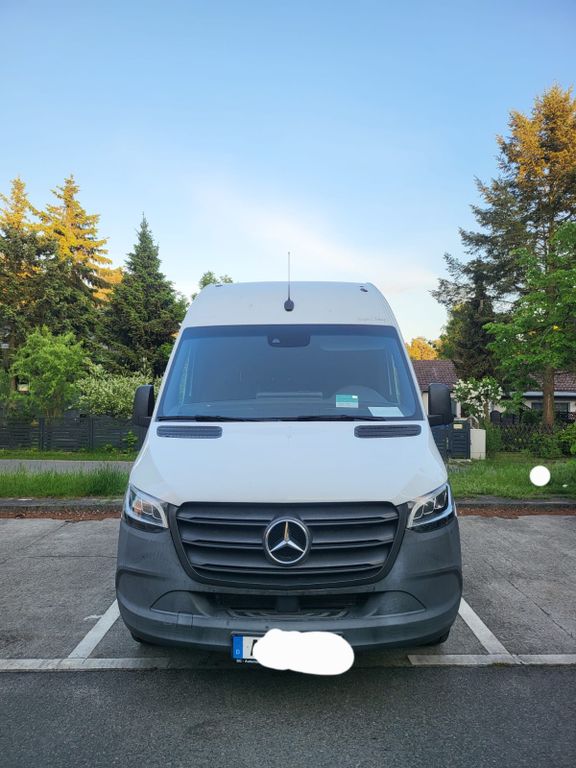 Image of Mercedes-Benz Sprinter
