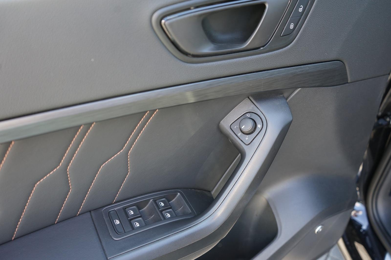 Cupra Ateca 2.0 4Drive LED Navi Beats AHK ACC DAB, миниатюра 16