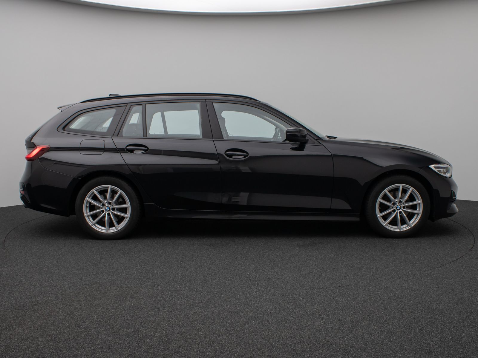Fahrzeugabbildung BMW 320d xD HiFi Alarm DAB LED PDC Sportsitz Leder