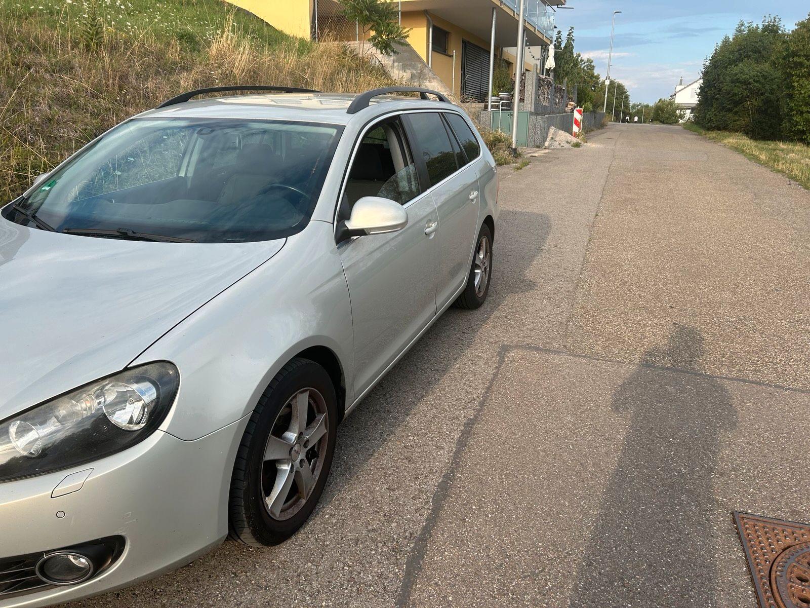 Volkswagen Golf 2010 — engine 122 HP (90kW)